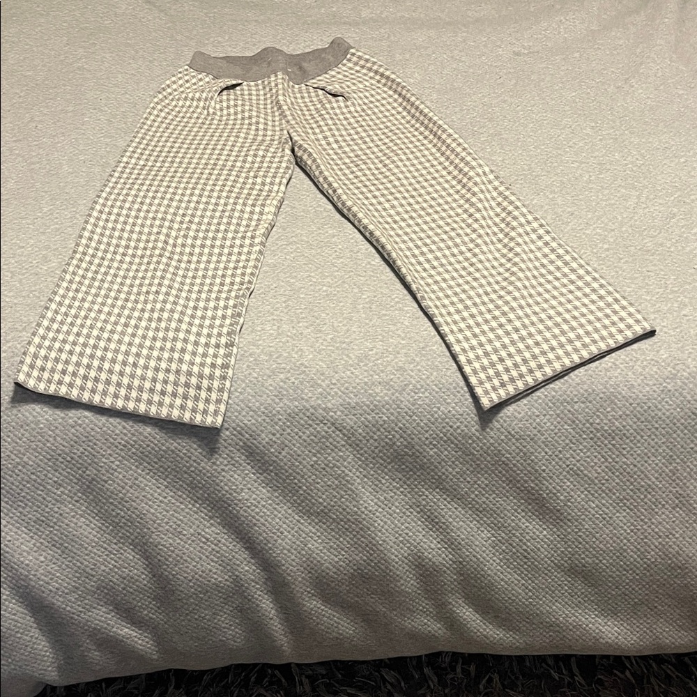 Checkered Pants in Gray and White
